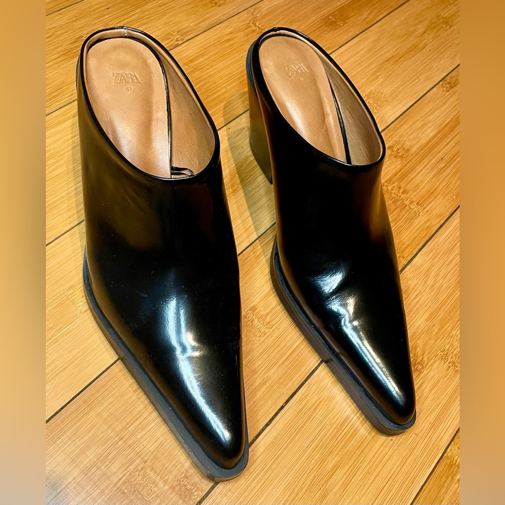 Zara Black Leather Mules